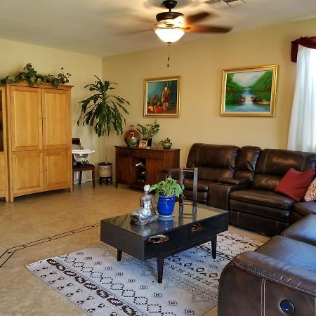 Phoenix Home Near Freeways And Airport Exterior photo