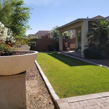 Phoenix Home Near Freeways And Airport Exterior photo